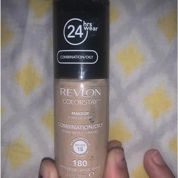 NEVER WORN MAKE-UP ESSENTIALS: - Picture 9 of 11